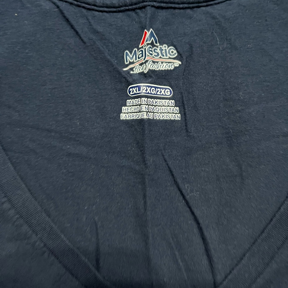 Patriots V neck T-shirt - Picture 2 of 2